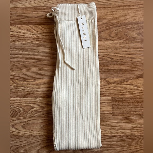 (NEVER WORN) Meshki Cream Ribbed Knit Set - Picture 4 of 10